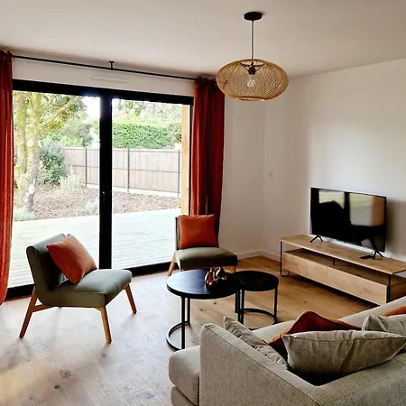Maison A La Hume グジャン・メストラ